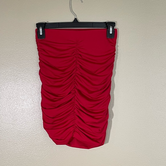 Red Ruched Mini Skirt - Picture 2 of 3